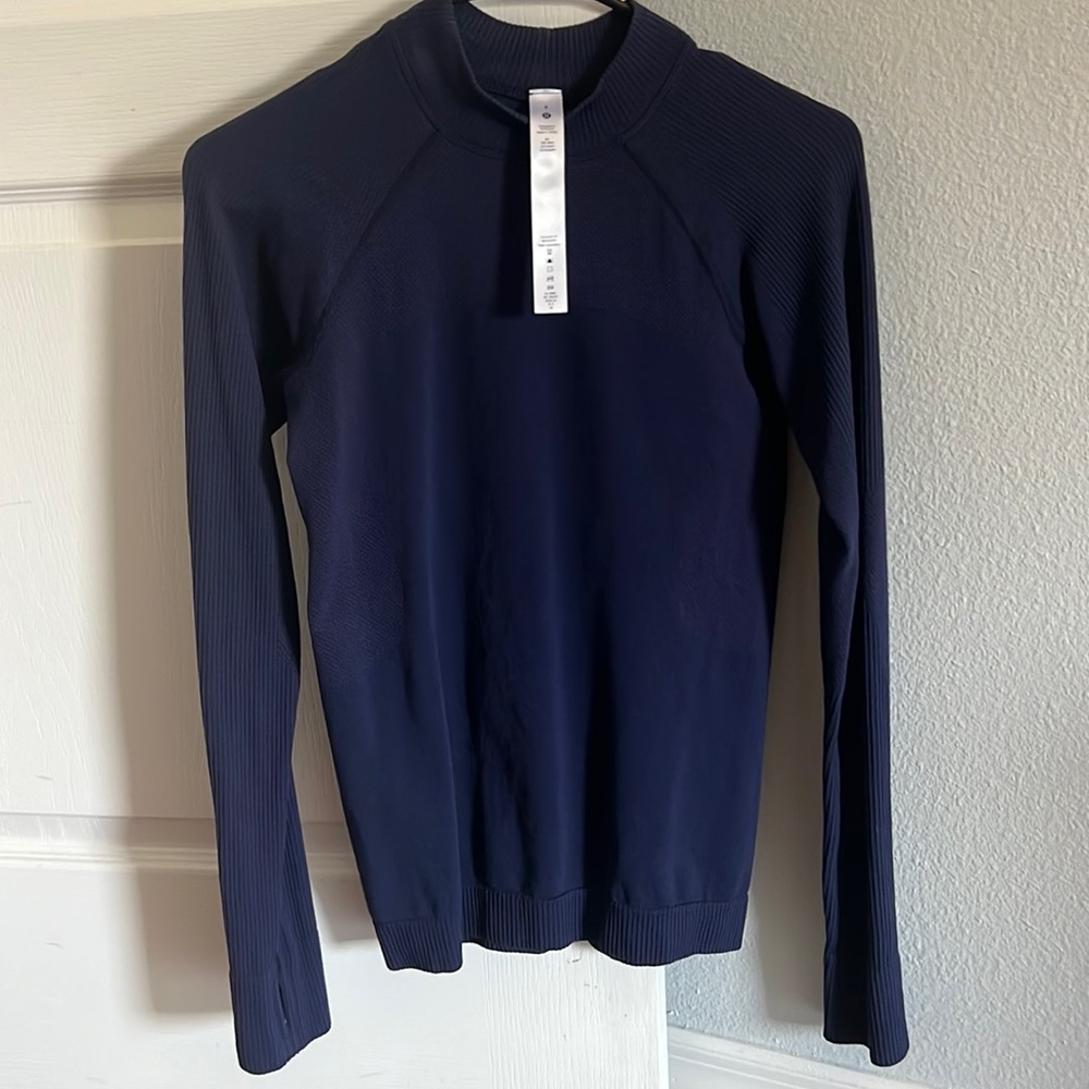 Lululemon size 6